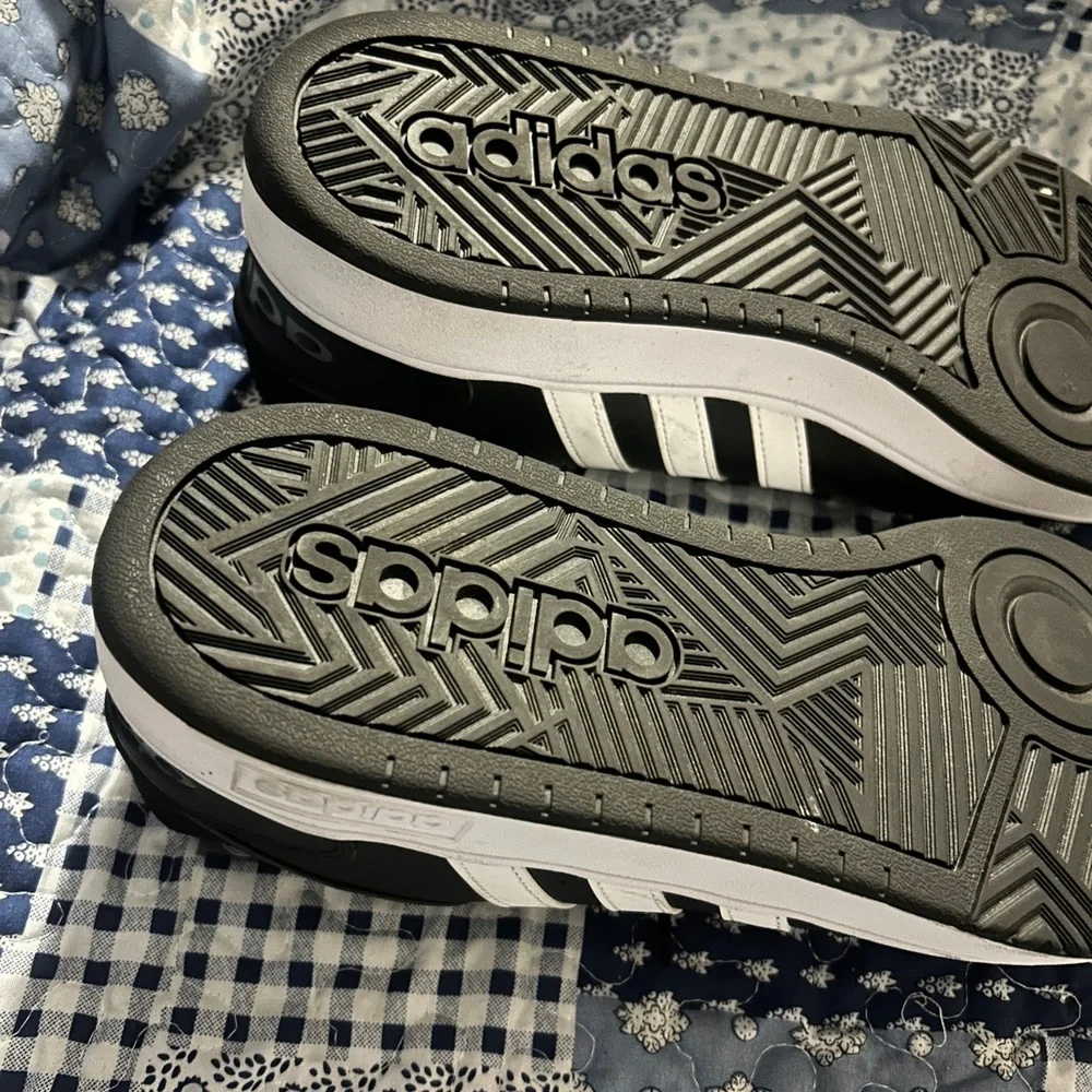 Adidas Classic Black and White Striped Shoes men’s - Picture 11 of 14